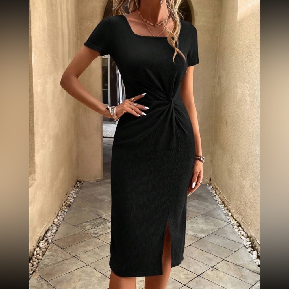 Black Twist Front Split Thigh Dress Size Medium. NWT!